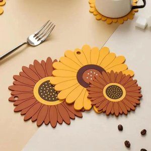 Silicone heat insulation anti-scald mat